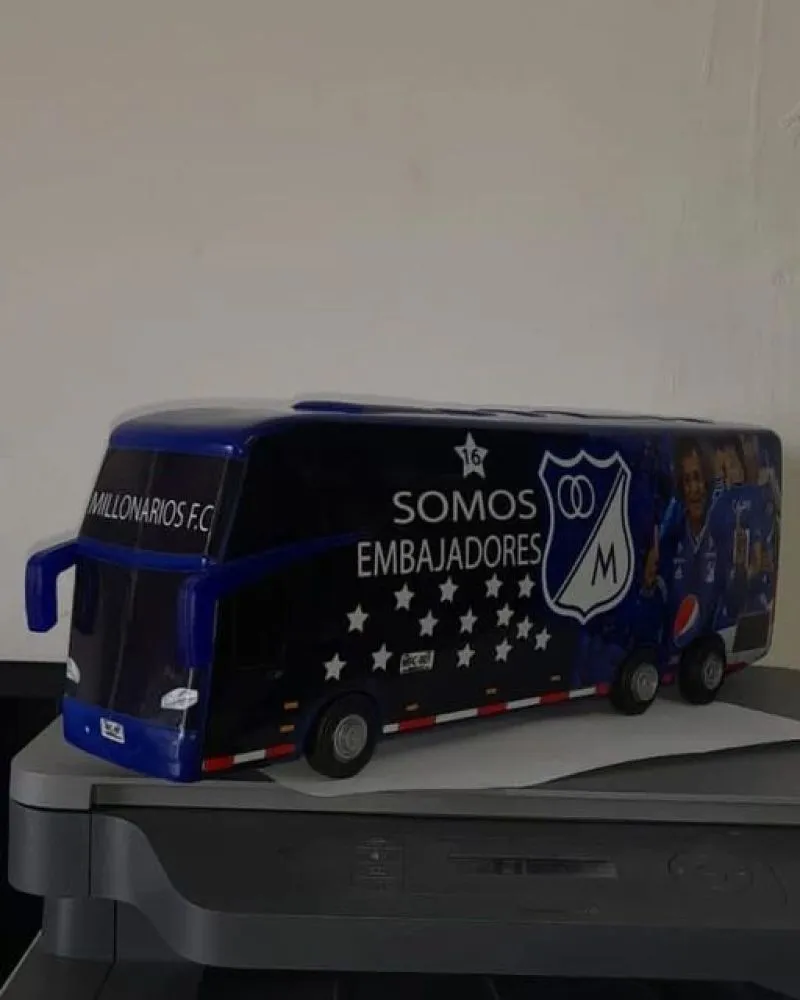Bus Millonarios Somos Embajadores - Electroshopy