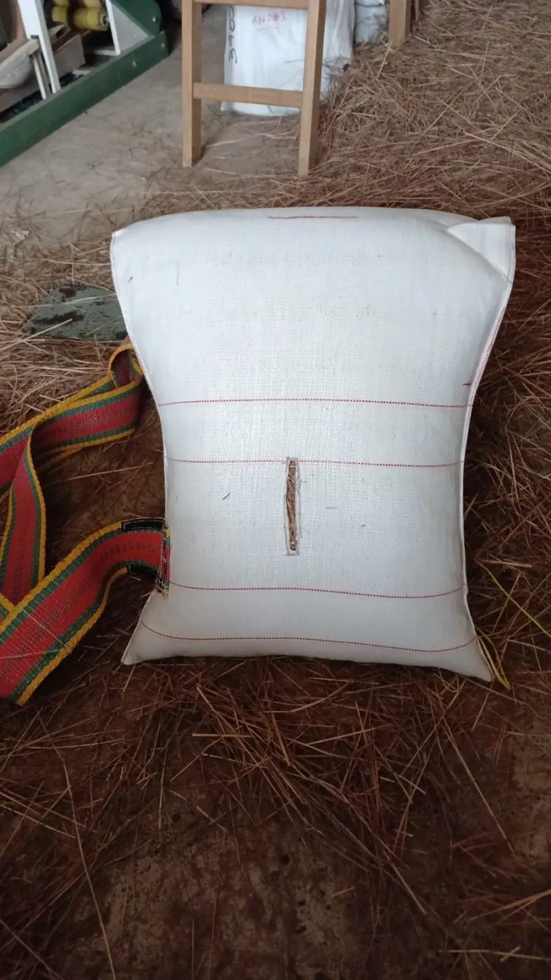 Enjalmón talla 28 en Carpa impermeable y manta arriero, 